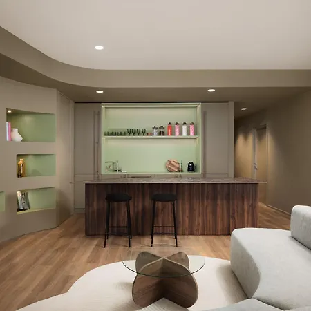 Chic & Cheeky Reside In Malta's Tallest Skyscraper アパート Saint Julian's